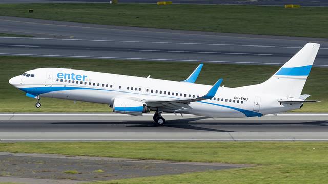 SP-ENU:Boeing 737-800: